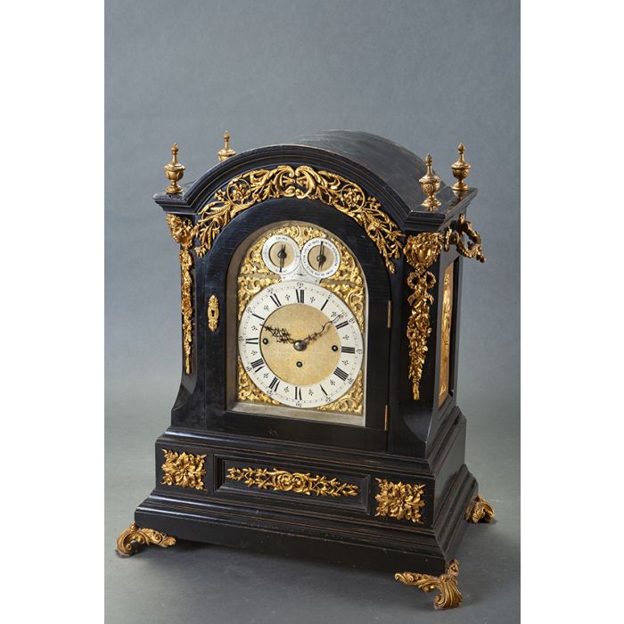 604Monumental reloj bracket inglés. época Victoriana. en madera