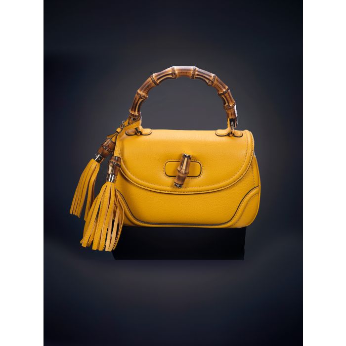 770 BAMBOO GUCCI Bolso tote de cuero amarillo con cierre y asa en bambu. Fernando Duran