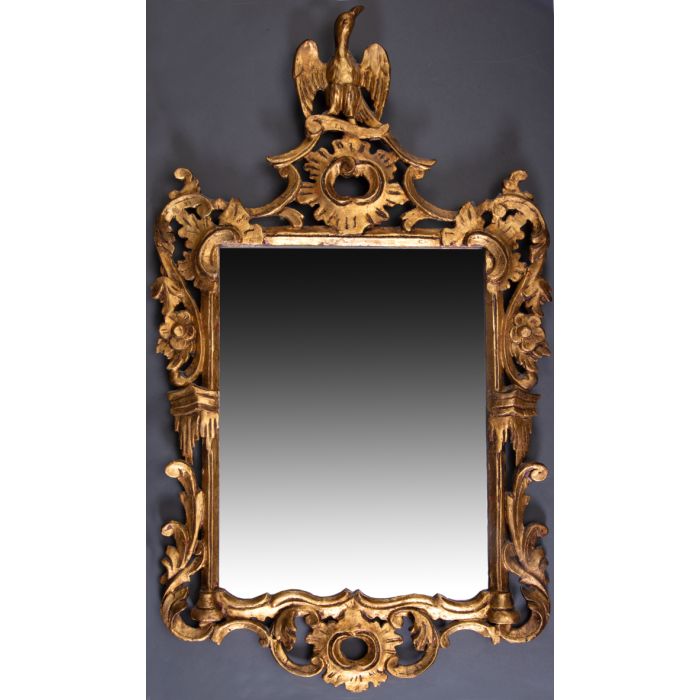 1123-Espejo en madera tallada y dorada, , decoración calada de motivos  vegetales y rocallas con águila sobre el copete superior a modo | Fernando  Durán