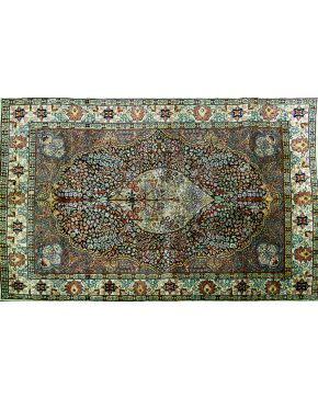 490-Antigua alfombra de cachemira en lana anudada a mano con doble nudo. Preciosa decoración floral en la que destaca la presencia del Arbol de la Vida 