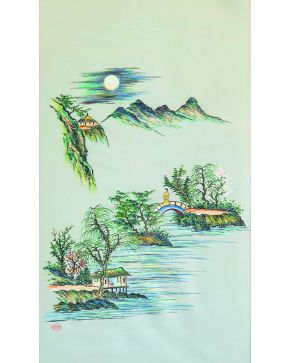 502-Decorativa pareja de sedas chinas pintadas con personajes en paisaje. Con marcas. Enmarcadas.