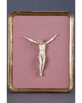 372-Figura de Cristo en hueso tallado C. 1900. Enmarcado.
