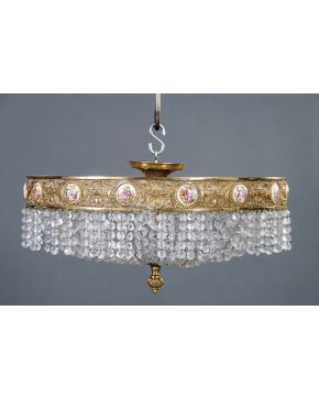 1143-Lámpara plafón antigua con galería de bronce adornada con placas de porcelana e hileras de cuentas de cristal tallado. 