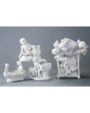 402-Lote formado por tres grupos en biscuit tipo Sevres con marcas. dos de ellos numerados. Los tres representan niños. dos de ellos con cestos y otros do