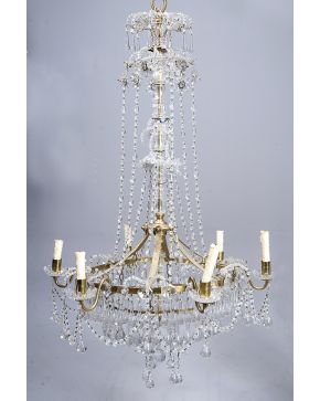 390-Elegante lámpara de techo de seies luces en cristal tallado con aplicaciones de lágrimas. flores y cuentas de cristal. 