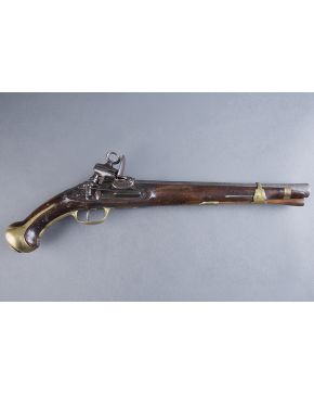 467-Gran pistola de chispa española reglamentaria para Caballería modelo 1789. Llave de tipo miquelete modelo 1789. y aparejos de latón grabado. Detrás de