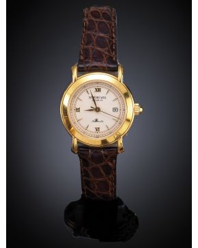 817-RAYMOND WEIL Nº A145318 ref 2600 Reloj de pulsera para señora. Caja en oro amarillo de 18 k y correa de cocodrilo. Movimiento automático. Esfera bla