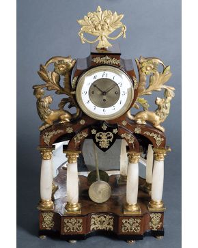 707-Reloj de sobremesa Biedermeier. Viena c. 1820.