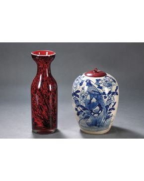 1007-Meiping en porcelana china blanca y azul. ff. s. XIX. 