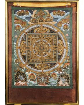 913-Mandala antiguo en seda pintada. Enmarcado.