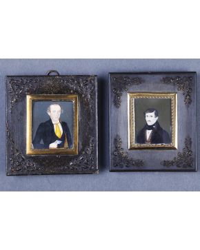 599-Lote de dos miniaturas de caballero. s. XIX. Enmarcadas.