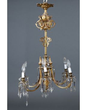 600-Original lámpara en metal dorado y porcelana Imari. Francia. c. 1890.