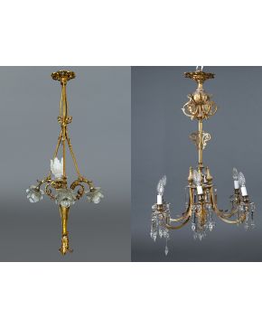 508-Lámpara de techo en bronce dorado de seis luces con prismas colgantes en cristal tallado. C.1900. Alguna falta.