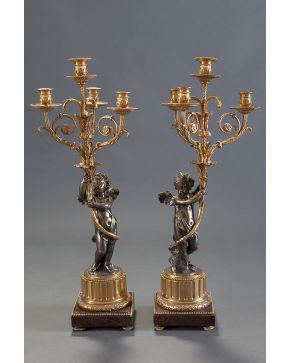 1027-Pareja de candelabros. Francia. c. 1870.
