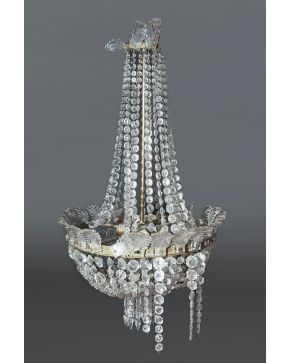 1206-Lámpara de techo de 8 luces en cristal con decoración de pandelocas y platillos en cristal. 