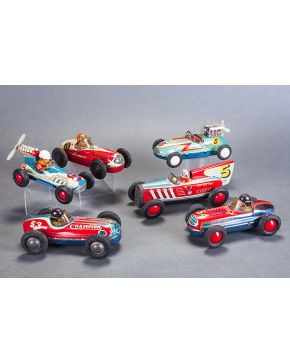 1398-Lote de seis coches de carreras de juguete japoneses. c. 1950: X-3. Rocket 54. Super Tiguer 5. Special 8 y 2000 Mile Racer. Longuitud mayor: 