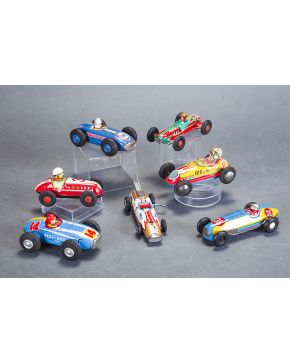 1392-Lote de siete coches de carreras de juguete en miniatura. Japón. década de 1950: Champion 36.Indi 500 14.Finalube special 18.Atom 12.Speed 3