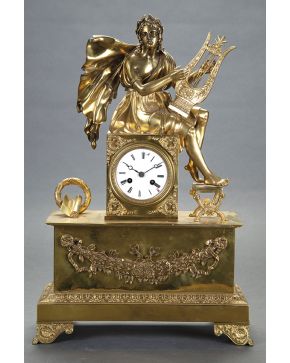 659-Reloj de sobremesa francés. s. XIX.