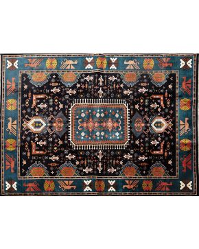 1107-Moderna alfombra en seda. Azerbaijan. Con certificado.
