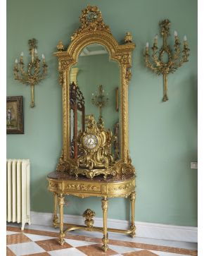 623-Gran consola con espejo palaciegos. Francia. s. XIX.