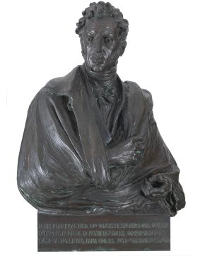 616- “Busto del libertador Simón Bolívar”