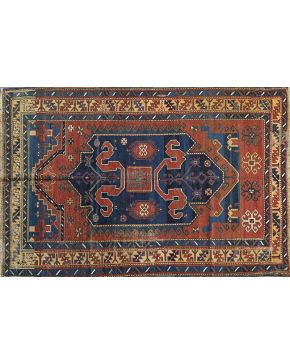 912-Antigua alfombra caucásica KARABAGH  CLOUDBAND. Distrito de Kalbajar. en Azerbaijan. Segunda mitad del siglo XIX.