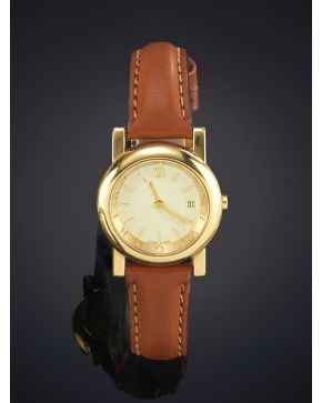 926-BVLGARI MODELO ANFITEATRO. Reloj de pulsera para señora con caja en oro amarillo de 18k y correa en piel marrón de Hamilton. Esfera beige con numeraci