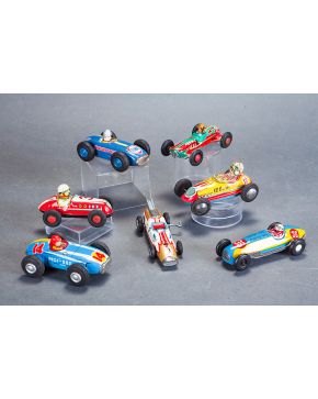 1174-Lote de siete coches de carreras de juguete en miniatura. Japón. década de 1950: Champion 36.Indi 500 14.Finalube special 18.Atom 12.Speed 3