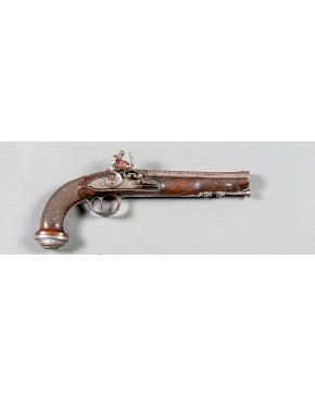 739-Pistola de chispa completa y bien conservada. Sobra la recámara 3 punzones dorados. tal vez ELG de Liège (Bélgica).