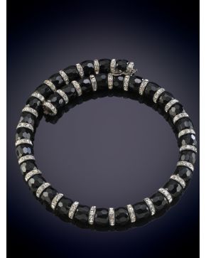 1002-GARGANTILLA EN CRISTAL NEGRO Y METAL GIORGIO ARMANI