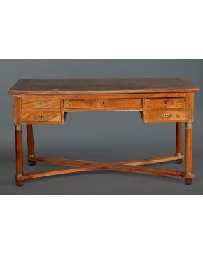 876-Elegante mesa escritorio Imperio. Francia, c. 1810.