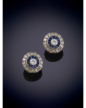 7-ELEGANTES PENDIENTES OJO DE PERDIZ CON ZAFIROS Y BRILLANTES sobre una montura en