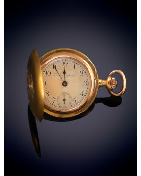923-RELOJ DE BOLSILLO SABONETA DE DAMA. CAJA EN ORO AMARILLO MATE DE 18K con inicial