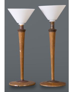 317-Pareja de lámparas de diseño Art Decó