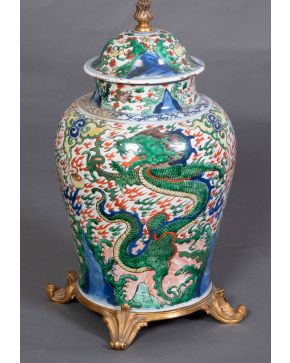355-Jarrón-lámpara en porcelana china s. XIX