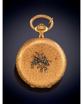 918-RELOJ DE BOLSILLO PARA DAMA CAJA EN ORO ROSA DE 18K. MOVIMIENTO MECÁNICO MANUAL. Esfera isabelina con numeración romanay segundero a las seis. 