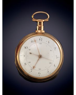 920-RELOJ DE BOLSILLO CATALINO CAJA EN ORO ROSA DE 18K. Mecanismo de cuerda llave. Esfera blanca con numeración arábiga y gran segundero central. 