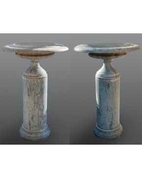 464-Pareja de copas altas en mármol verde jaspeado para jardín. Altura: 125 cm. 