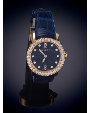 884-BVLGARI" RELOJ DE PULSERA PARA SEÑORA. CAJA CON BISEL DECORADOR POR BRILLANTES Y ORO AMARILLO DE 18K. BBL P33G. PO13