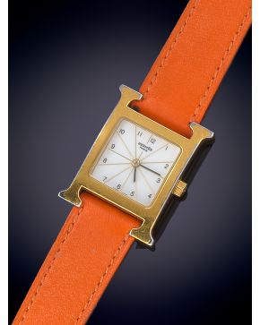 878-HERMES" RELOJ DE PULSERA PARA SEÑORA. CAJA LAMINADA EN ORO. MOVIMIENTO SUIZO DE CUARZO. Esfera b