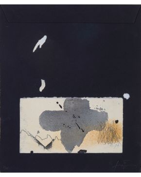 1542-ANTONI TÀPIES (Barcelona 1923-2006) Collage sobre negre". 1995 Aguatinta, barniz blando y