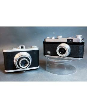 2033-Dos cámaras vintage analógicas modelos Foca Standard y Alphasot  D'Assas, años 40-50. 