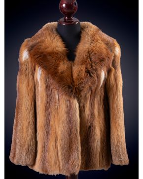 1038-CHAQUETÓN CORTO DE ZORRO GOLDEN
