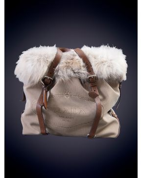 999-PRADA BOLSO DE LONA CON DETALLES EN PIEL MARRÓN CON ASAS CORTA, REMATADO CON PIEL . 