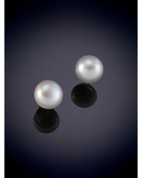 26-PENDIENTE DE PERLA CULTIVADA DE AGUA DULCE. Montura en plata de 925.