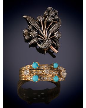43-Lote de dos piezas antiguas: pequeño broche antiguo en forma de ramo y sortija de diamantes talla antigua y turquesa,