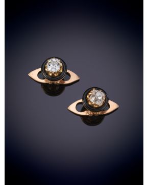 8-ANTIGUOS GEMELOS DE DIAMANTES TALLA ANTIGUA Y ONIX. Montura en oro rosa 18k. Peso total de diamantes: 1ct aprox