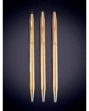 953-LOTE DE TRES BOLIGRAFOS CROSS