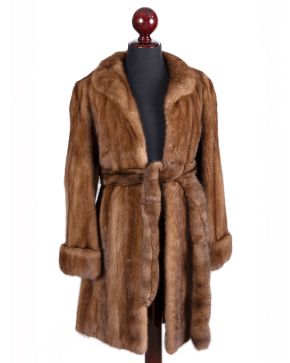 974-ABRIGO LOMOS DE VISÓN HEMBRA.