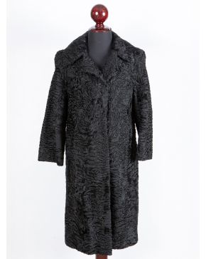 988-ABRIGO ASTRACAN LOMOS.